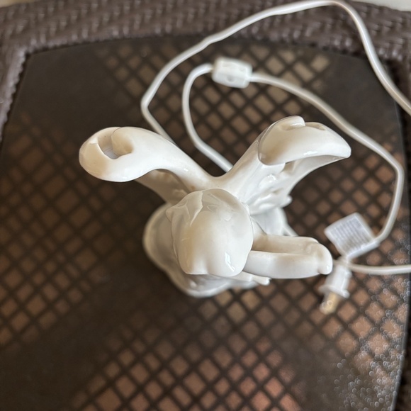 Delton Products Corp. Electric Ceramic Angel Lamp Night Light Approx. 12" H - Picture 11 of 13